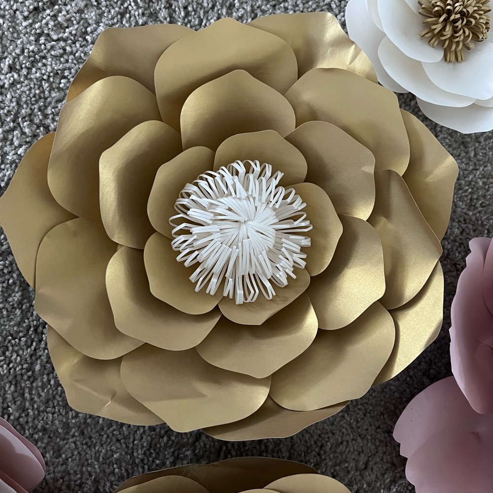 Handcrafted Paper Flower - Picture 2 of 7